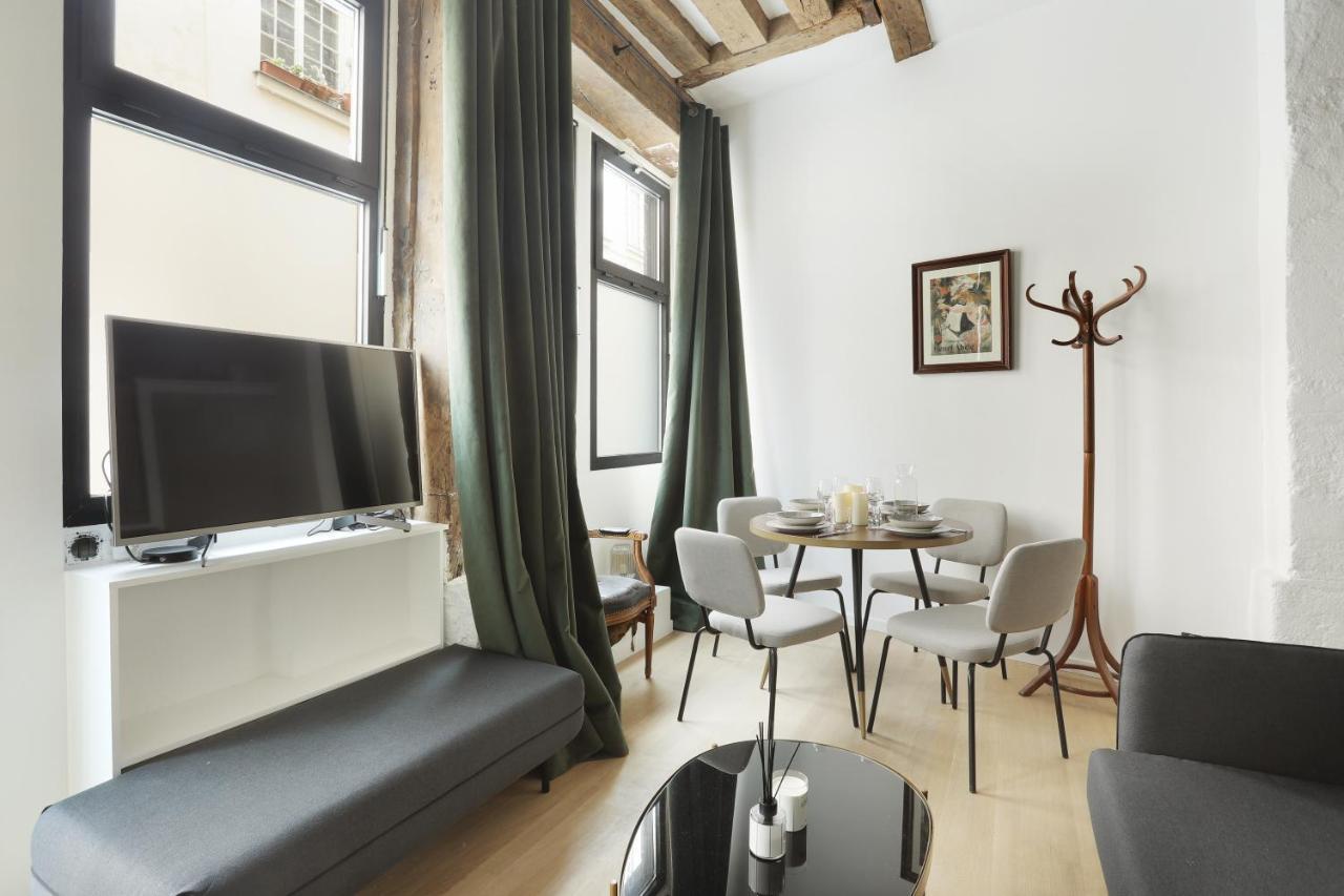 Apartment Saint Germain Des Pres By Studio Prestige Paris Bagian luar foto